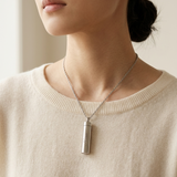 hidden-message-necklace - model