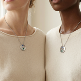 yin-and-yang-couple-necklace - model